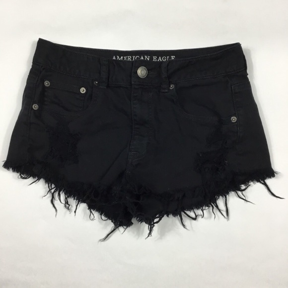 AEO Black Frayed Distressed Jean Shorts - Size 6 - Picture 1 of 7